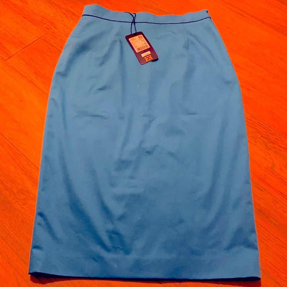 Escada Pencil Skirt. NWT. Size 36